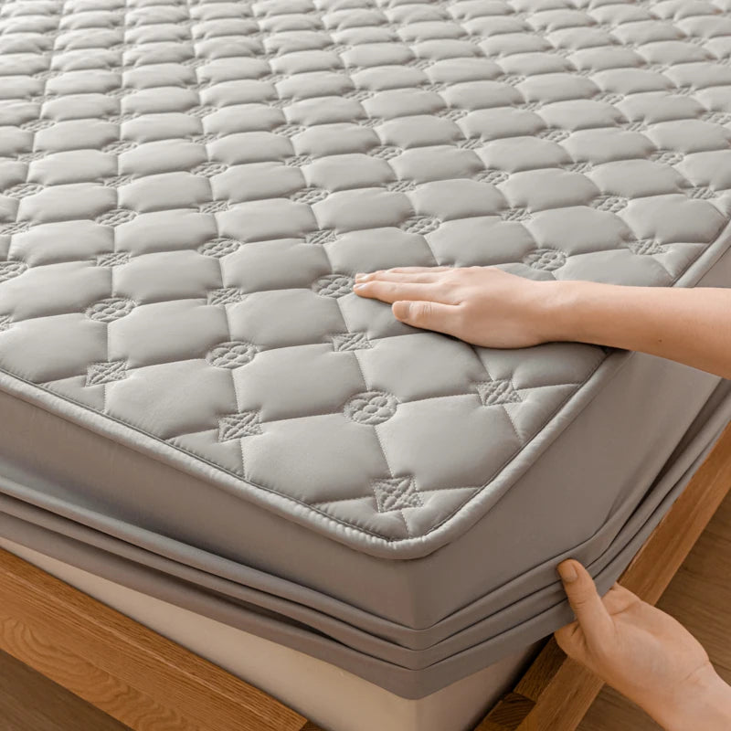 Premium Waterproof Mattress Protector Cover,Fitted Sheet - Hypoallergenic, Breathable, Ensures a Dry Comfortable Night's Sleep