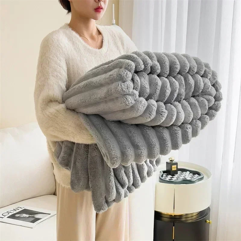 Imitation Rabbit Velvet Spring Autumn Warm Blankets or Blanket and Pillowcase Soft Fluffy Warmth Throw Blankets for Sofa Napping