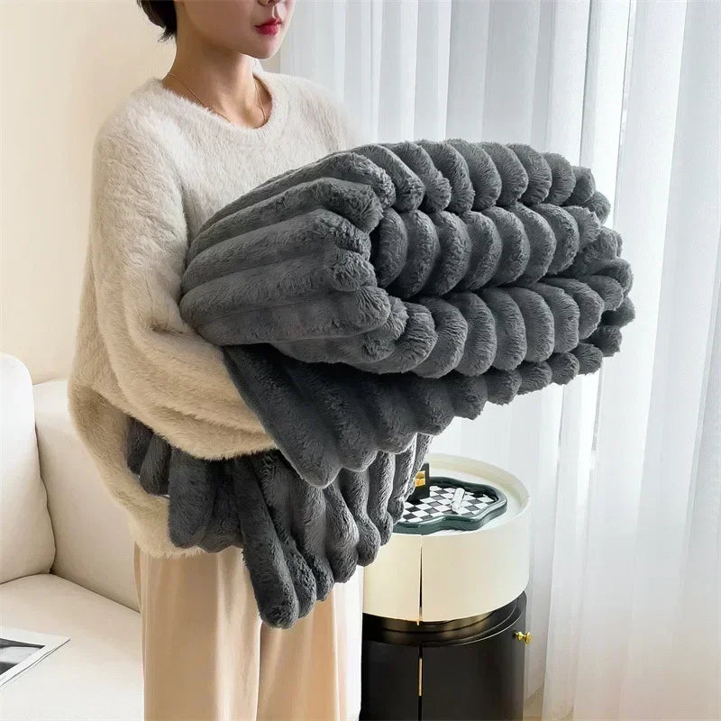 Imitation Rabbit Velvet Spring Autumn Warm Blankets or Blanket and Pillowcase Soft Fluffy Warmth Throw Blankets for Sofa Napping