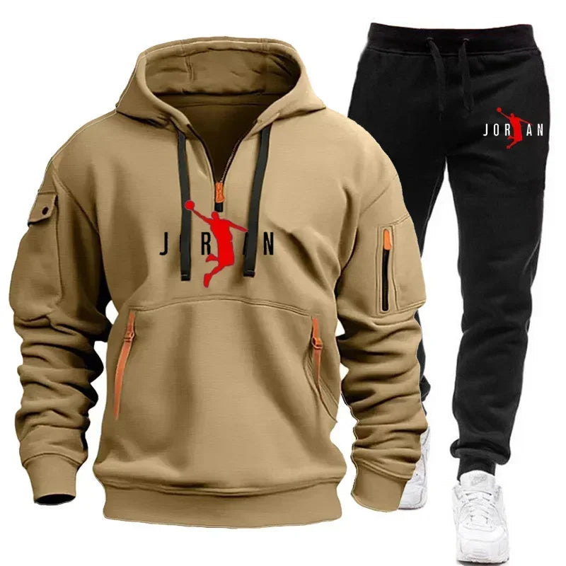 The new men's sportswear set for autumn and winter 2025, featuring an outdoor casual and fashionable jogging pullover and trouse