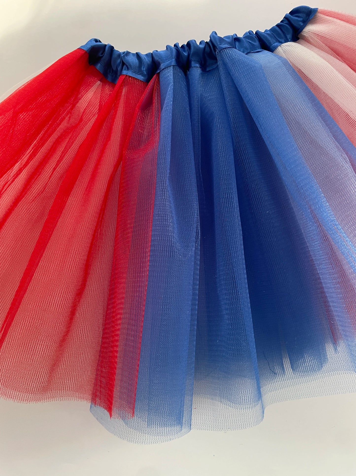 Children's mesh TUTU skirt, red, white, and blue color combination for holiday celebrations and dance performances